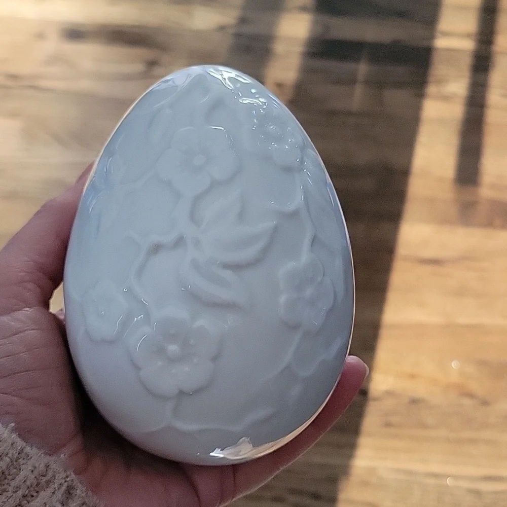 Limoges Figurine Porcelain Cherry Blossom Easter Egg Trinket White Embossed Box